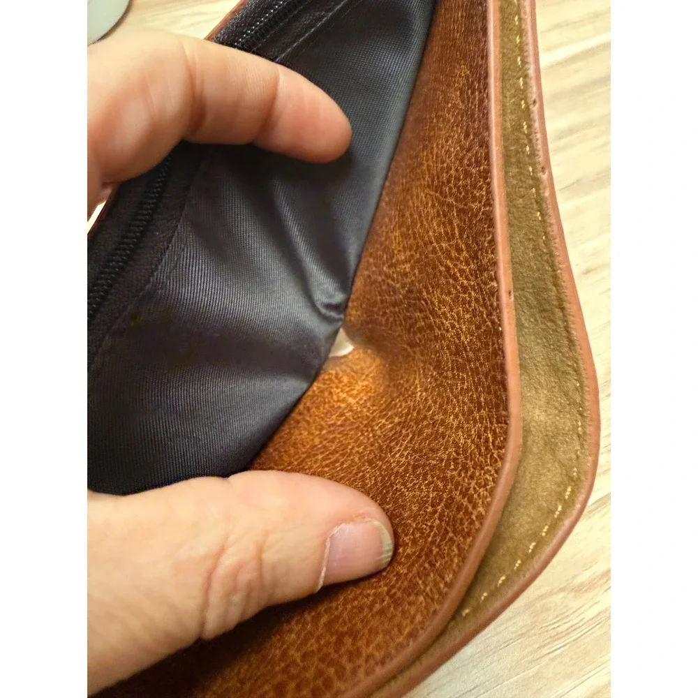 Grenobil Mens Bifold Wallet Cognac Brown Textured Quilted PVC ID Window Zip